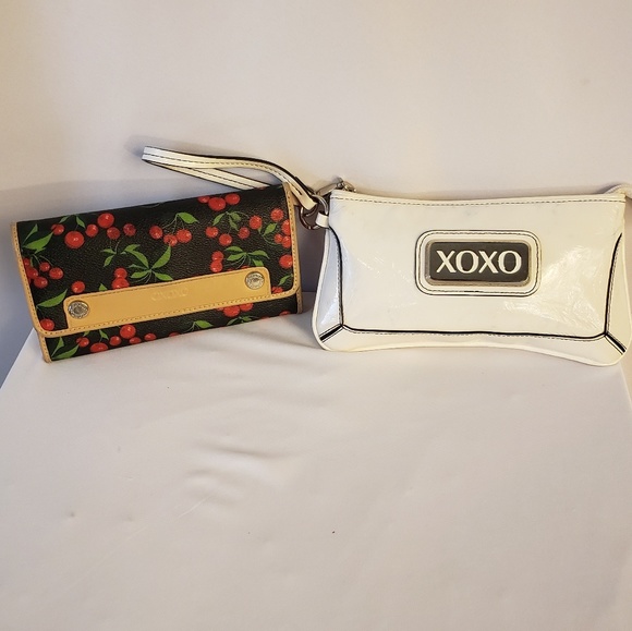 XOXO Handbags - Xoxo Wallet And Wristlet Purse